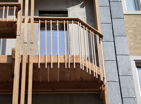 Holzbalkon Aussenansicht