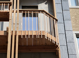 Holzbalkon Aussenansicht